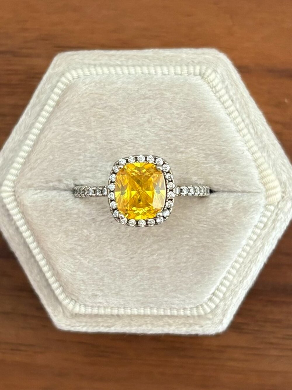 Sterling Silver Yellow Stone Halo Ring Clear Stones Size 6 3/4 AS IS